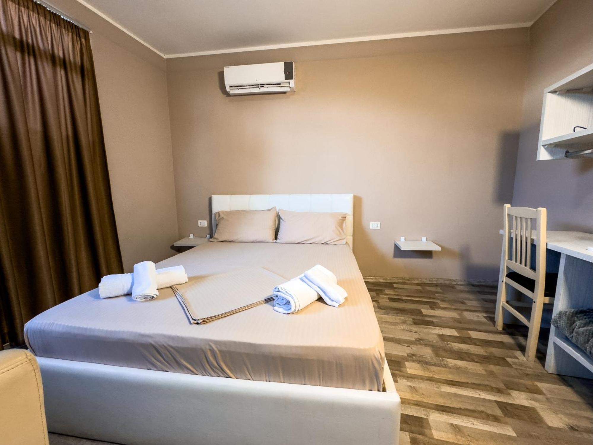Shkodra Budget Hotel Exterior foto